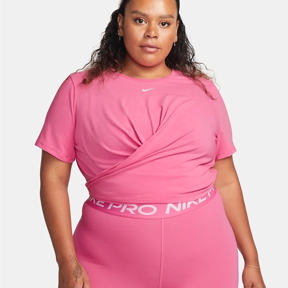 Nike Tops - 💰PRICE ⬇️ 
 NIKE • Woman’s Pink Plus Dri Fit Top • 3X
